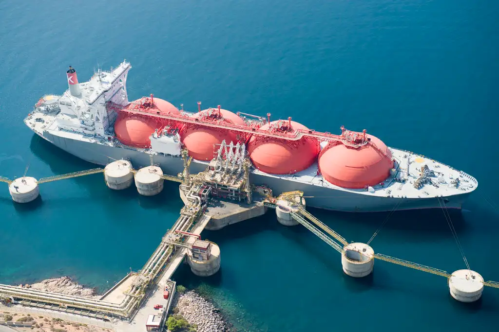 What is LNG and why is it the only real alternative for maritime transport?